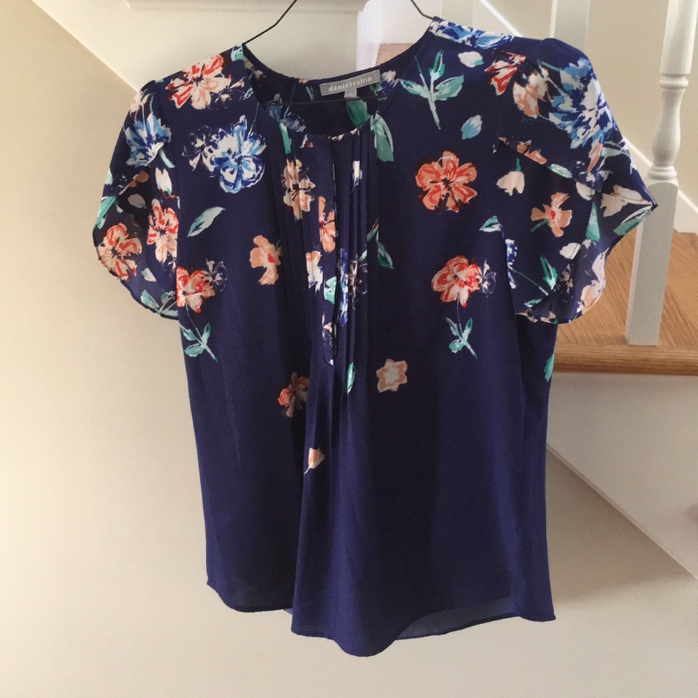 Short sleeve blouse